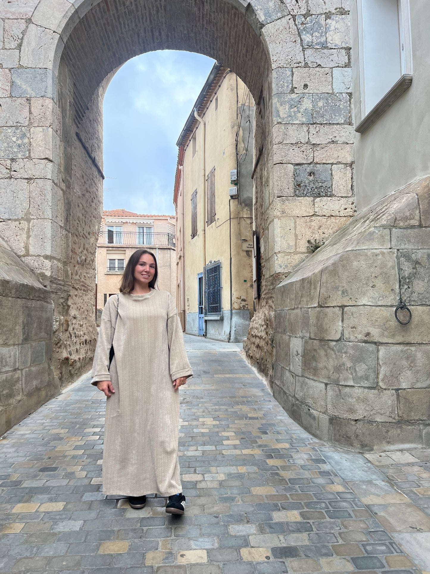 Robe Thania
